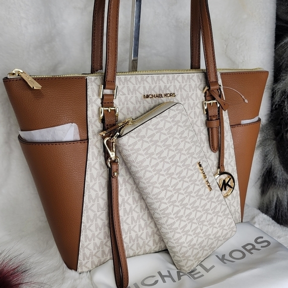 Michael Kors Handbags - Michael Kors 2 Set Matching Designer Shoulder Bag Purse Tote Hanbag Wallet NWT